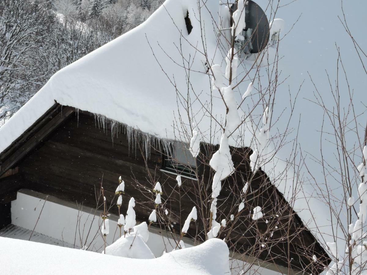 Gluehwuermchenhuette Villa Ratten Exterior photo